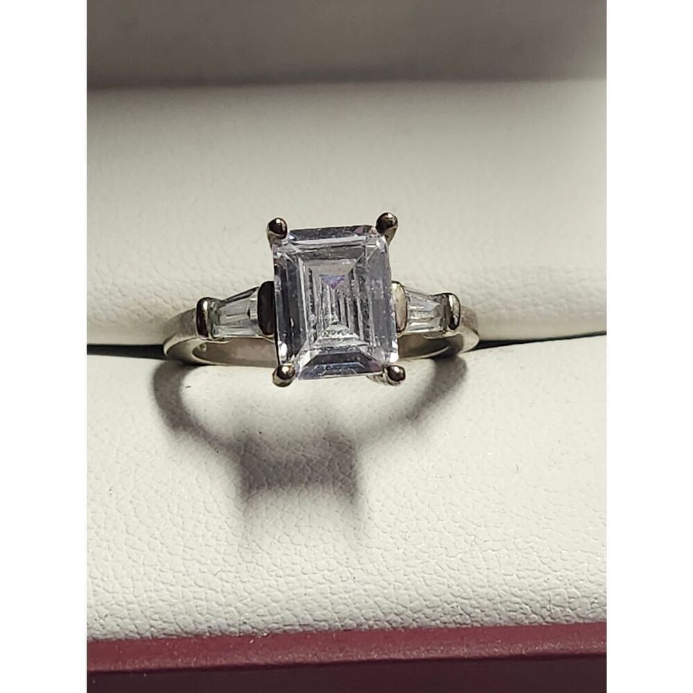 Classic Emerald-Cut Clear Stone Ring Sterling Silver Plated Size 5.75